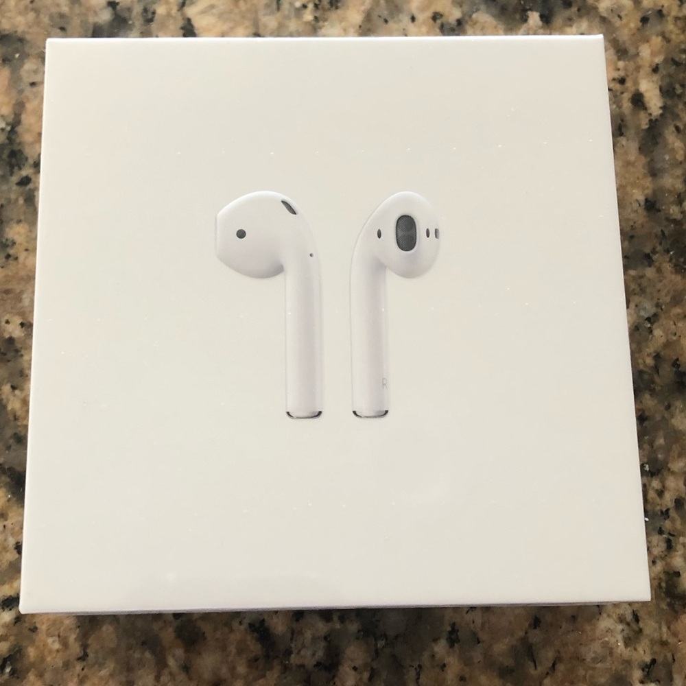 SOLD: Apple AirPods w/ Charging Case Wired